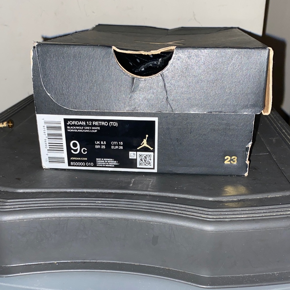 Jordan 12 Retro Kids Sneakers - Black and Gold